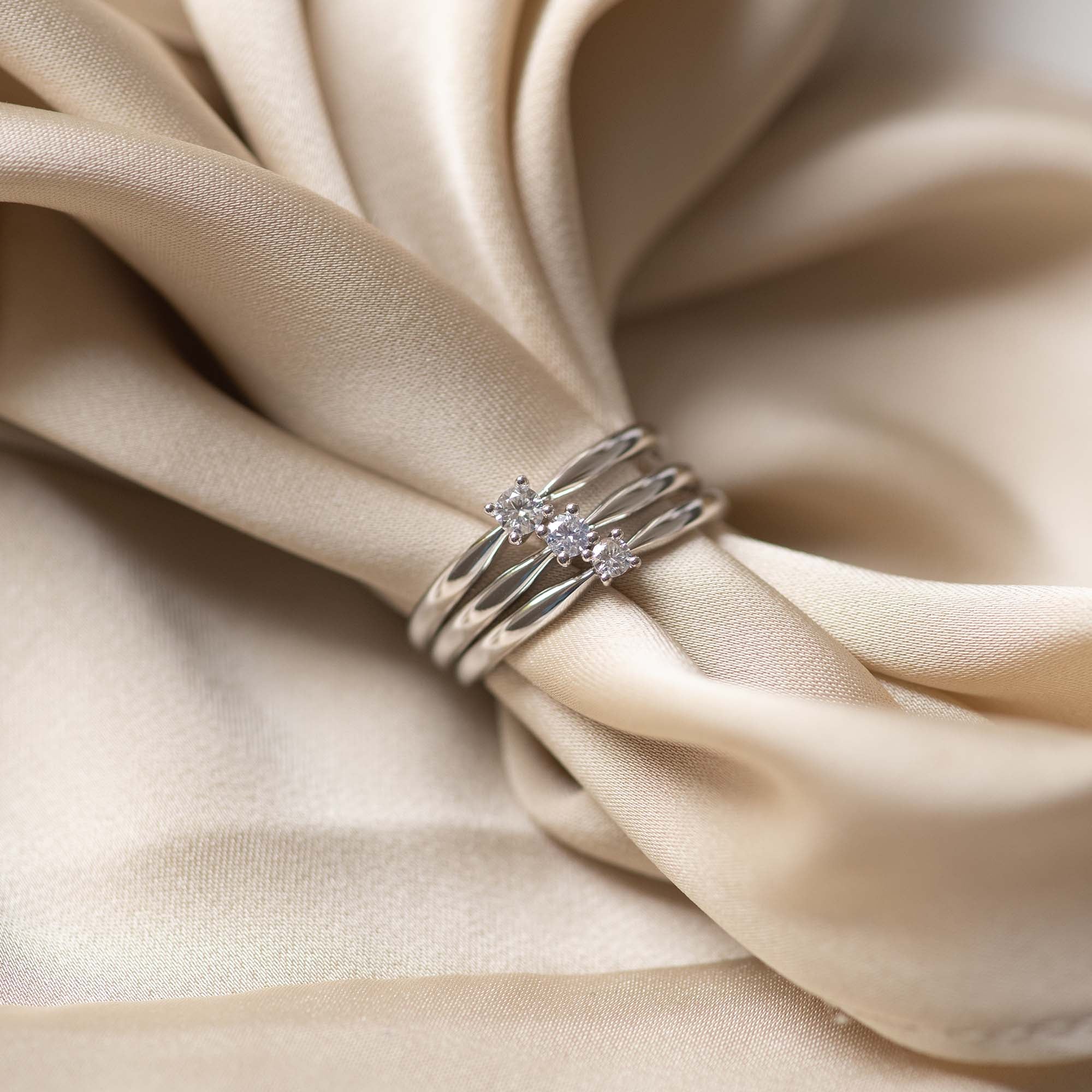 Isabel Bernard De la Paix Christine 14 Carat Whitegold Ring | diamond 0.10 ct | IBD330006-48