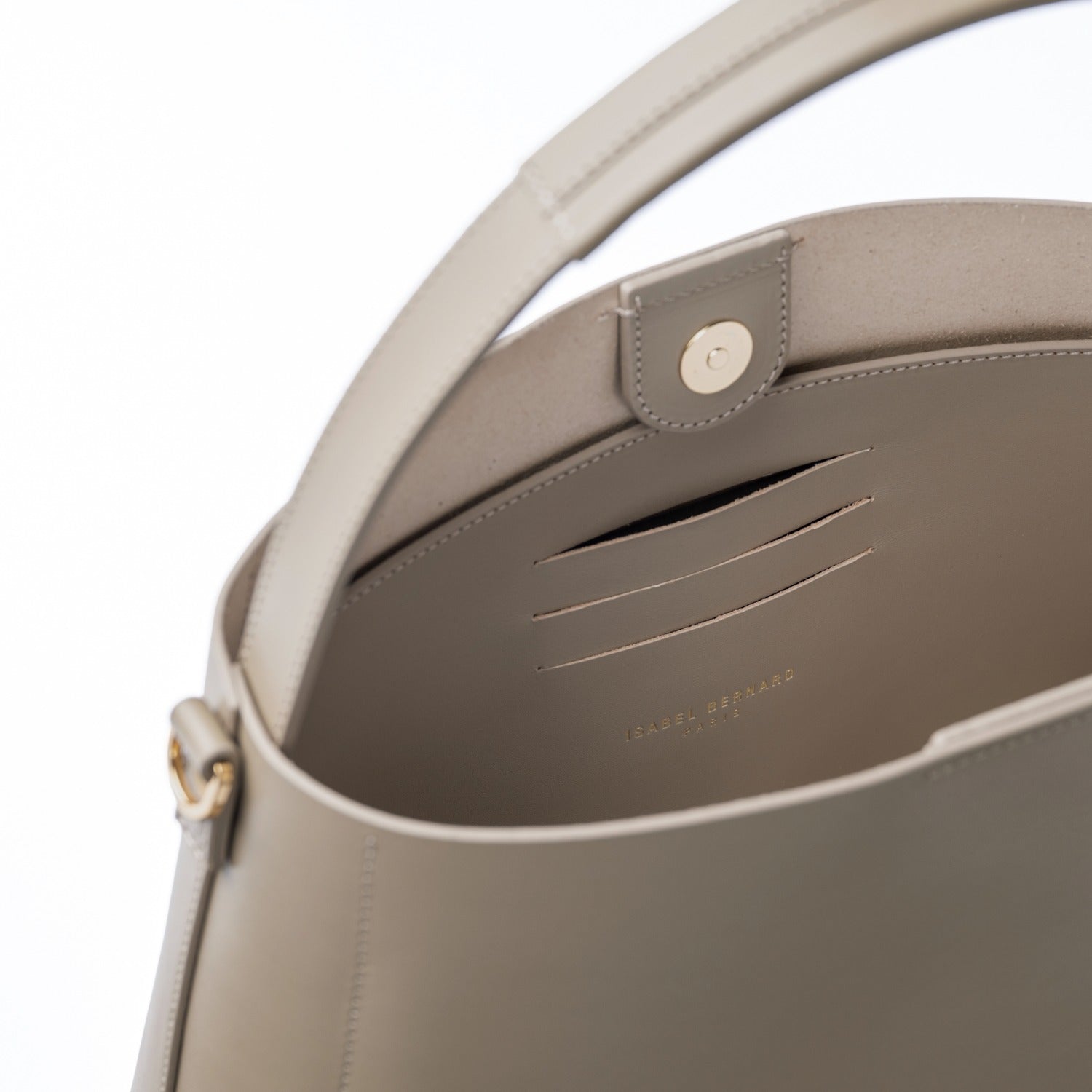 Isabel Bernard Montmartre Béatrice taupe vegetable tanned leather handbag IB25095-378