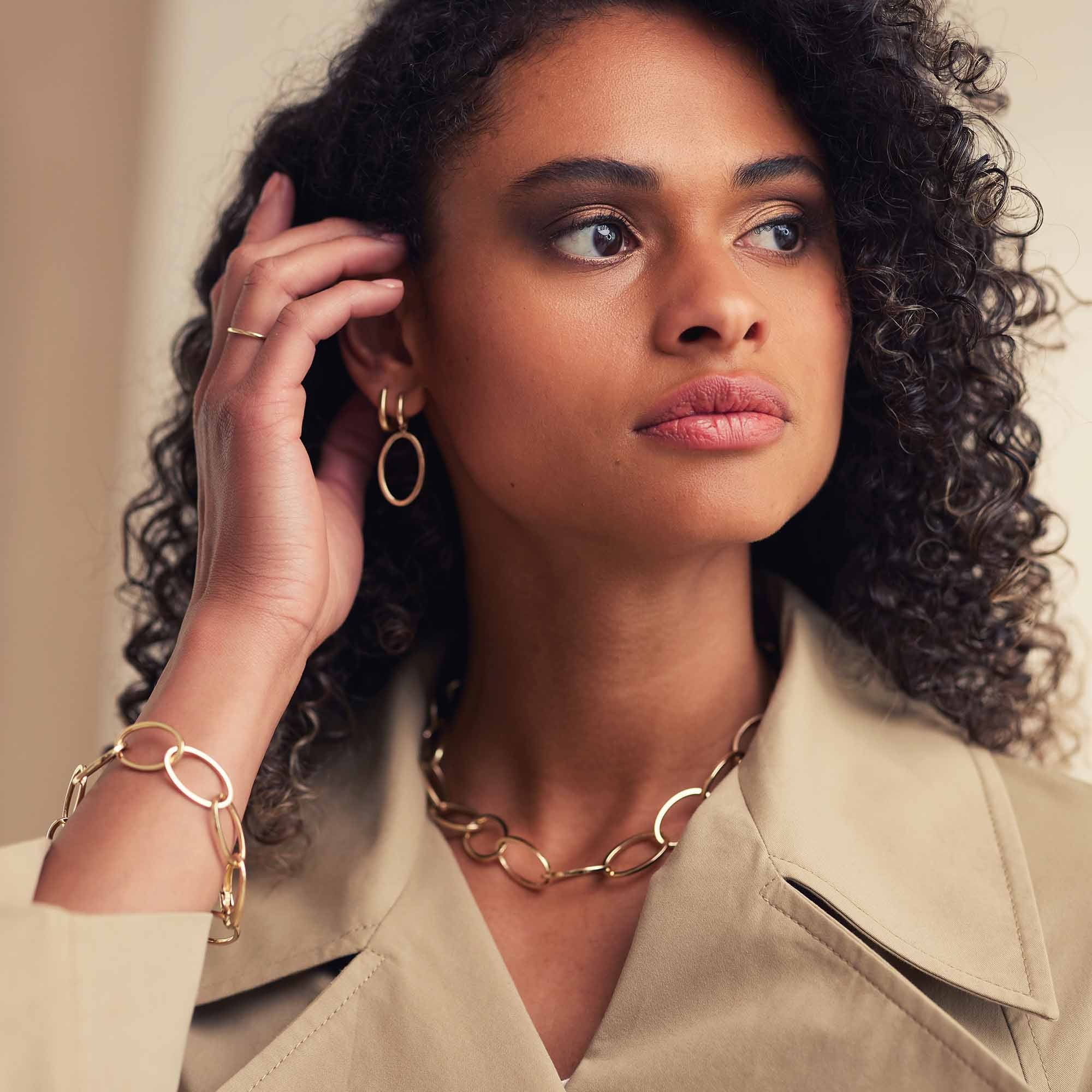 Isabel Bernard Aidee Annette 14 Carat Golden Schakel Drop earrings IB360236