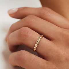 Isabel Bernard Rivoli Laurance 14 Karaat Gouden Ring IB330098-48