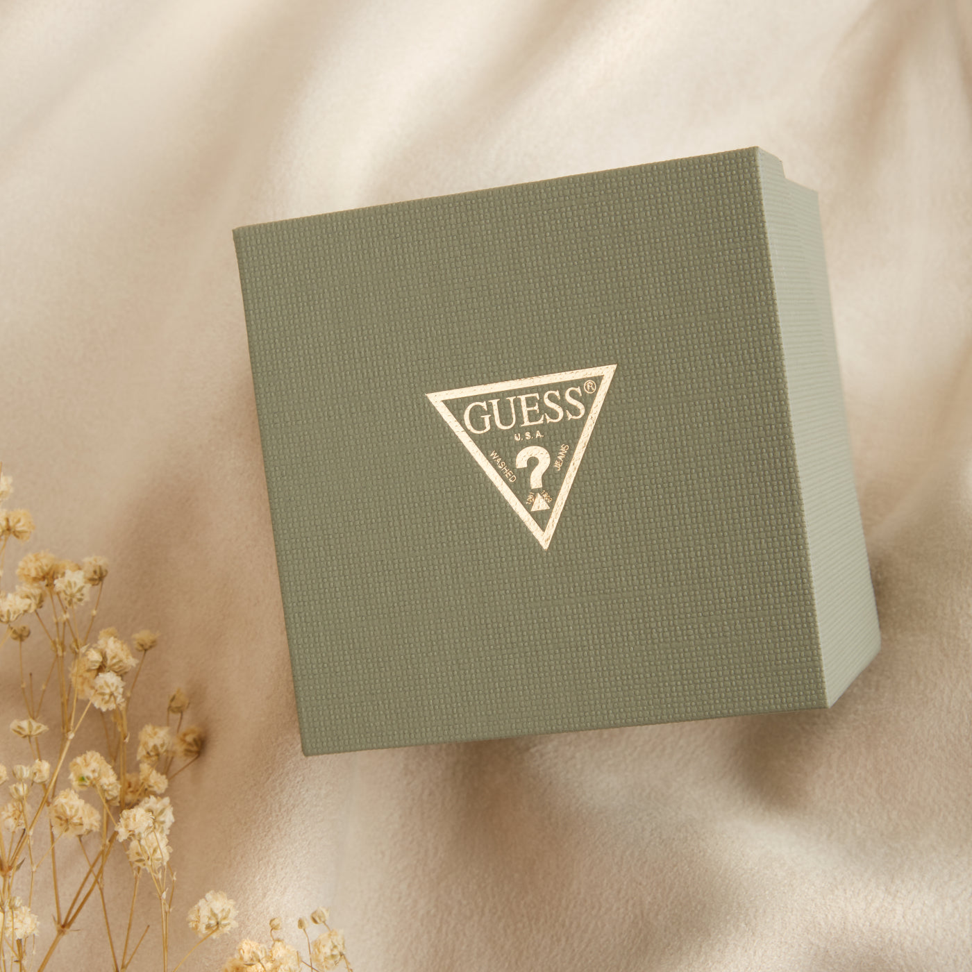 GUESS Gold Watch GW0320L2