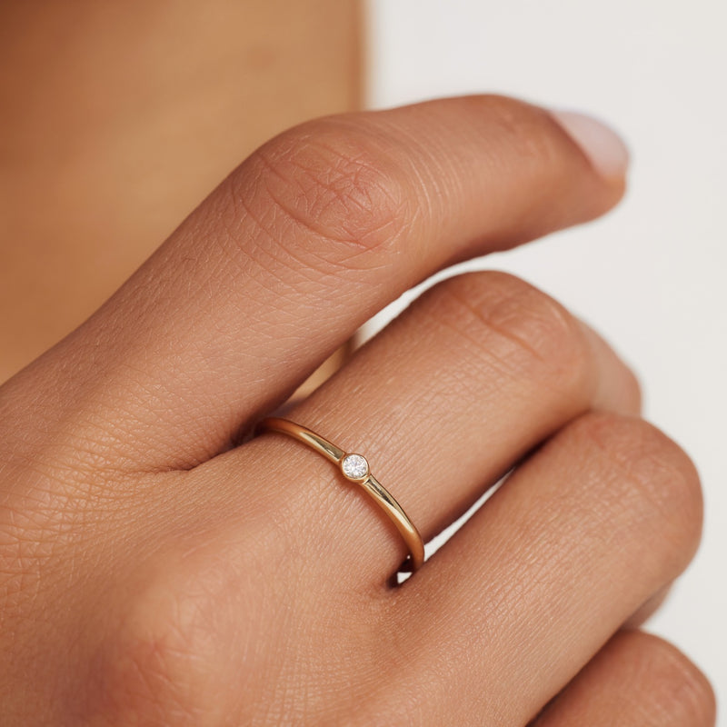 Isabel Bernard De La Paix Inaya 14 Karaat Gouden Ring | Diamant 0.01 ct | IBD330027-60-zoom-