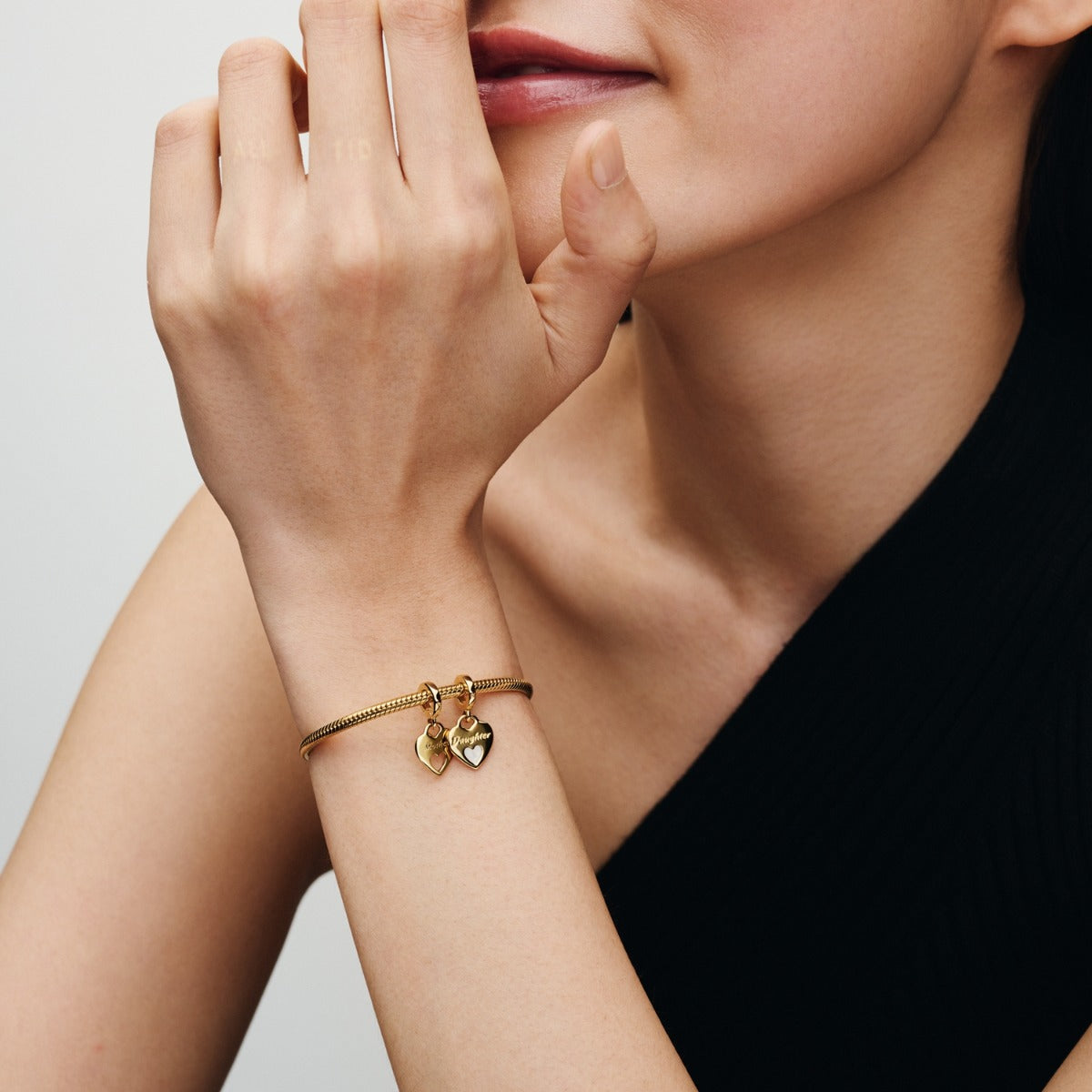 Pandora Moments 14 Karat Gold Plated Mother & Daughter Charms 769187C01