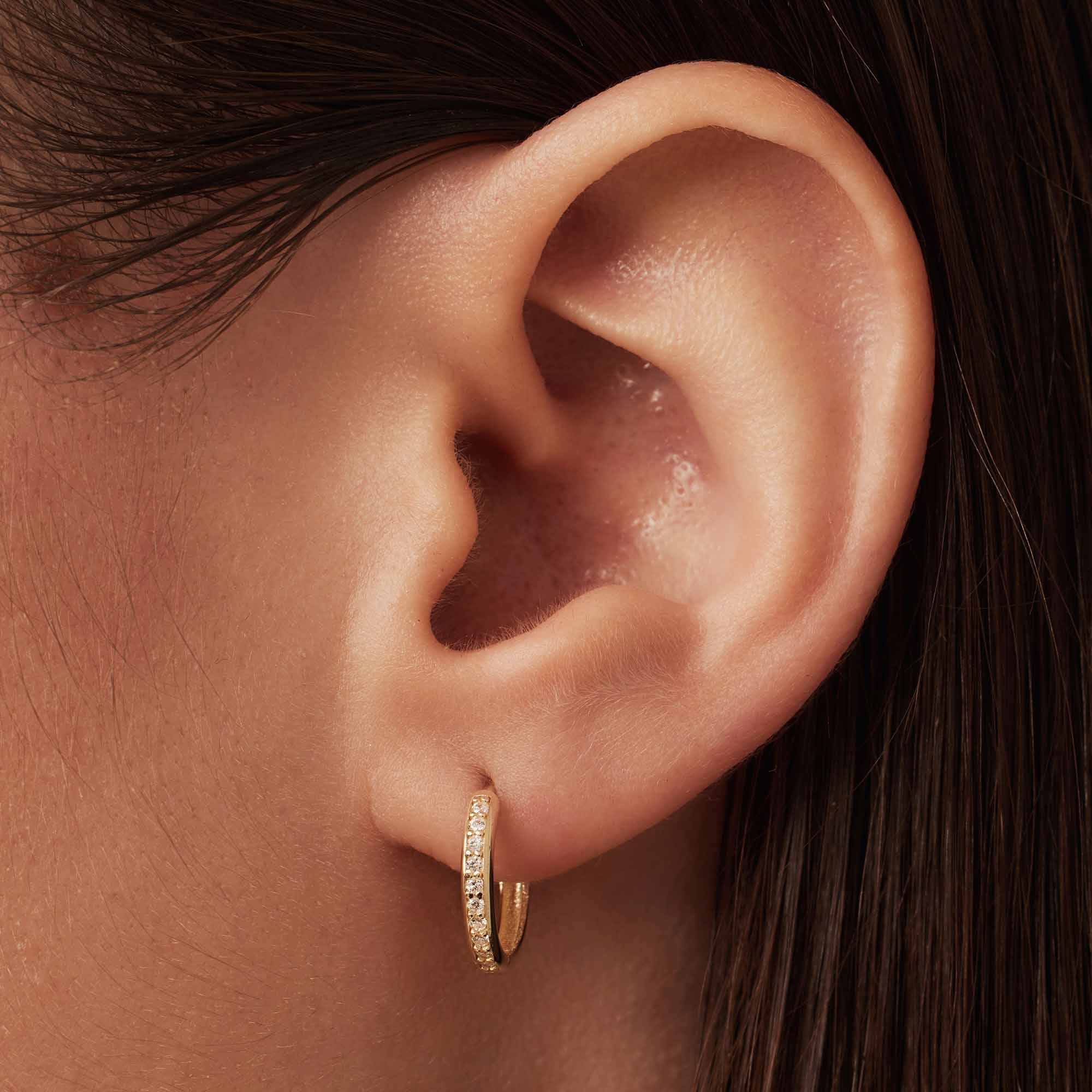 Isabel Bernard Le Marais Merle 14 Karat Gold Hoop Earrings with Zirconia IB360263