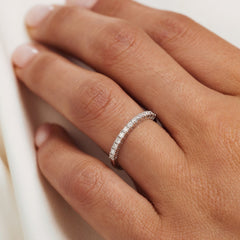 Isabel Bernard De la Paix Madeline 14 Carat Whitegold Ring | diamond 0.14 ct | IBD330021-50