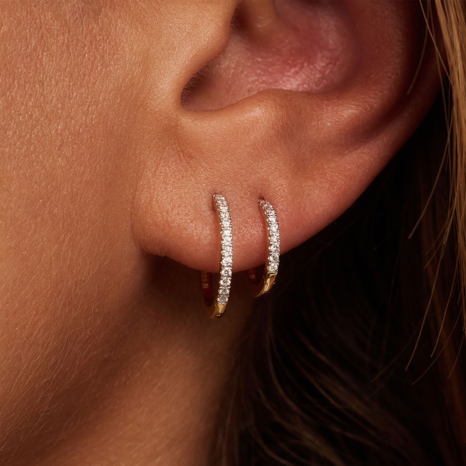 Isabel Bernard De la Paix Madeline 14 karat gold hoop earrings with diamond 0.09 carat IBD360033