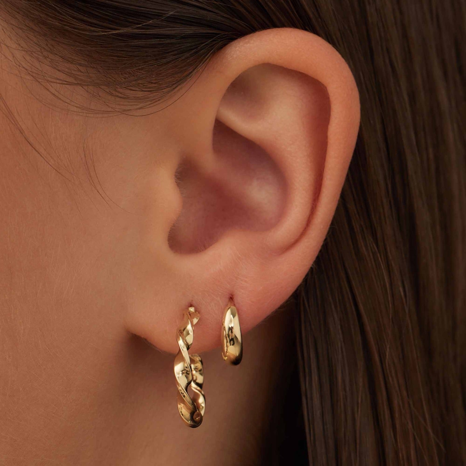 Isabel Bernard Cadeau d'Isabel 14 karat gold earring set IB90176