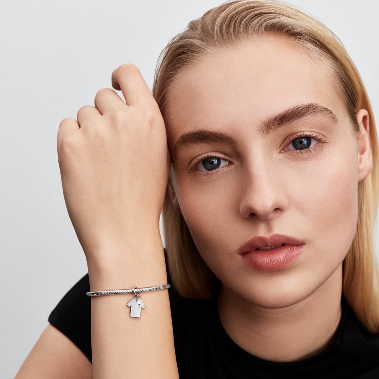 Pandora Moments 925 Sterling Silver Cubic Zirconia Engravable Soccer Shirt Dangle Charm 794708C01