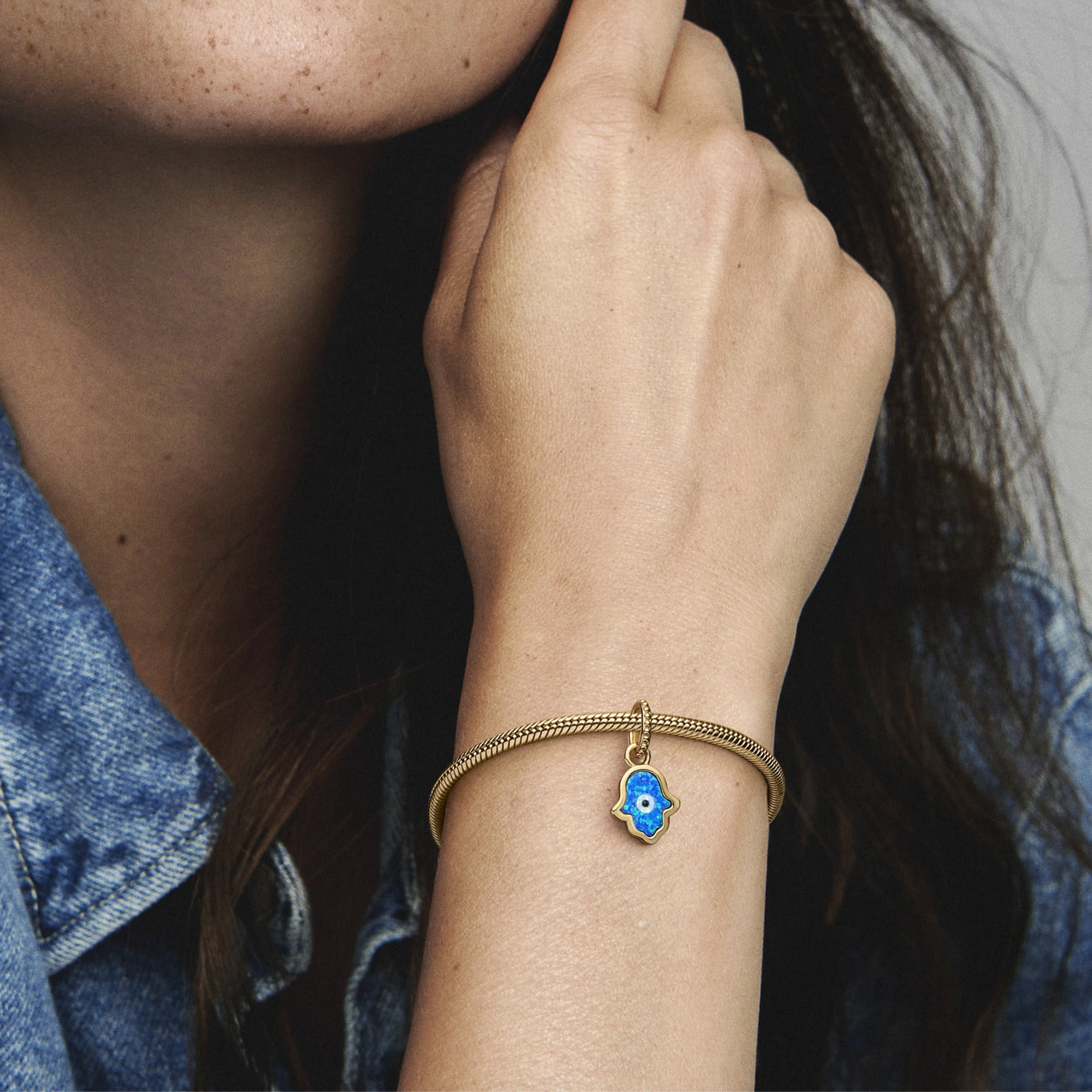 Pandora Moments Hamsa Hand Charm 762699C01with14 Carat Gold Plating