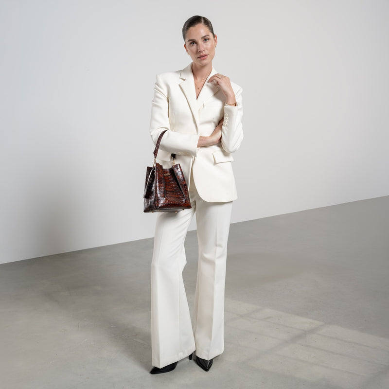 Isabel Bernard Femme Forte Minette Croco Bruine Handtas van Kalfsleer IB21114-230-zoom-