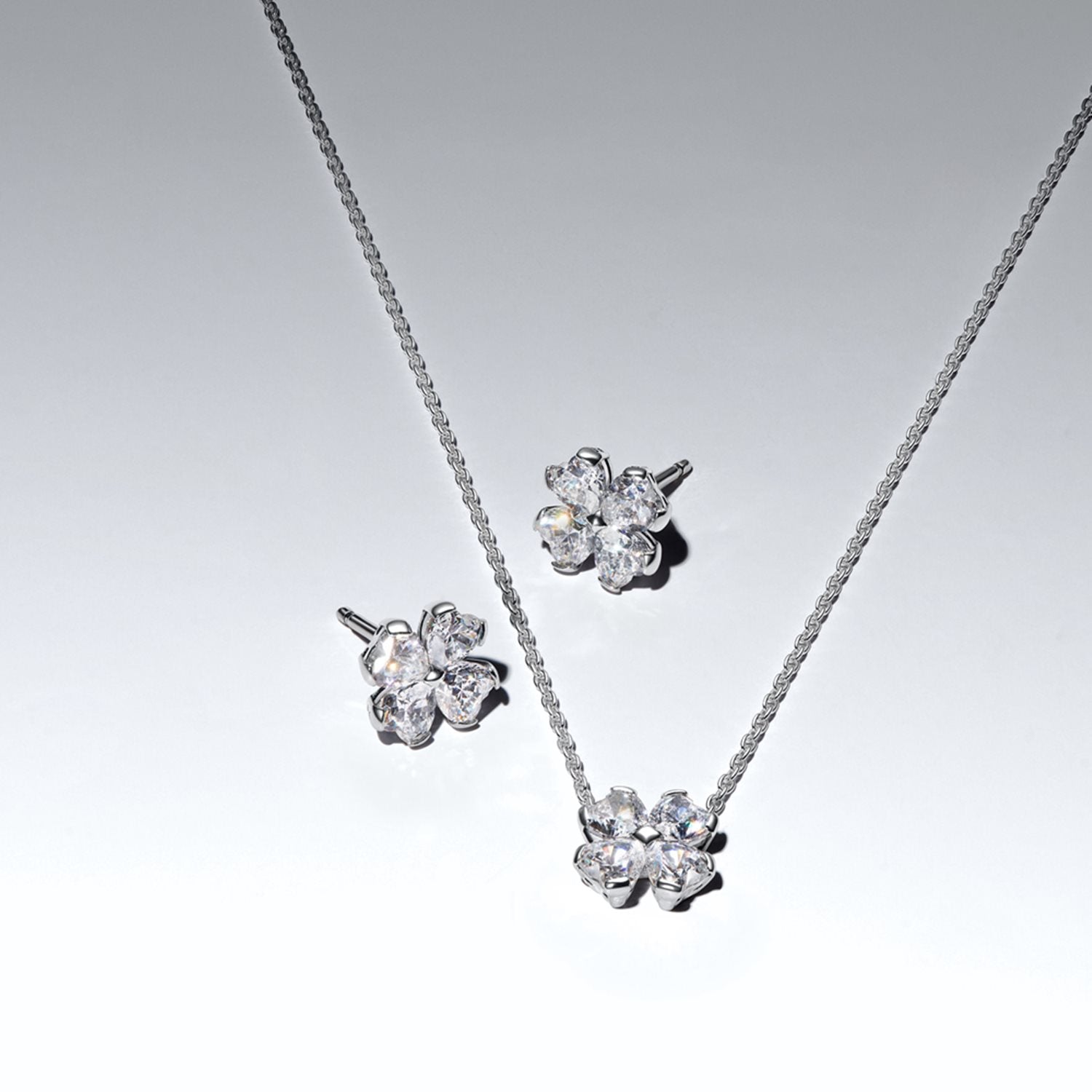 Pandora Timeless Sparkling Lucky Clover Pendant Necklace 394502C01-45