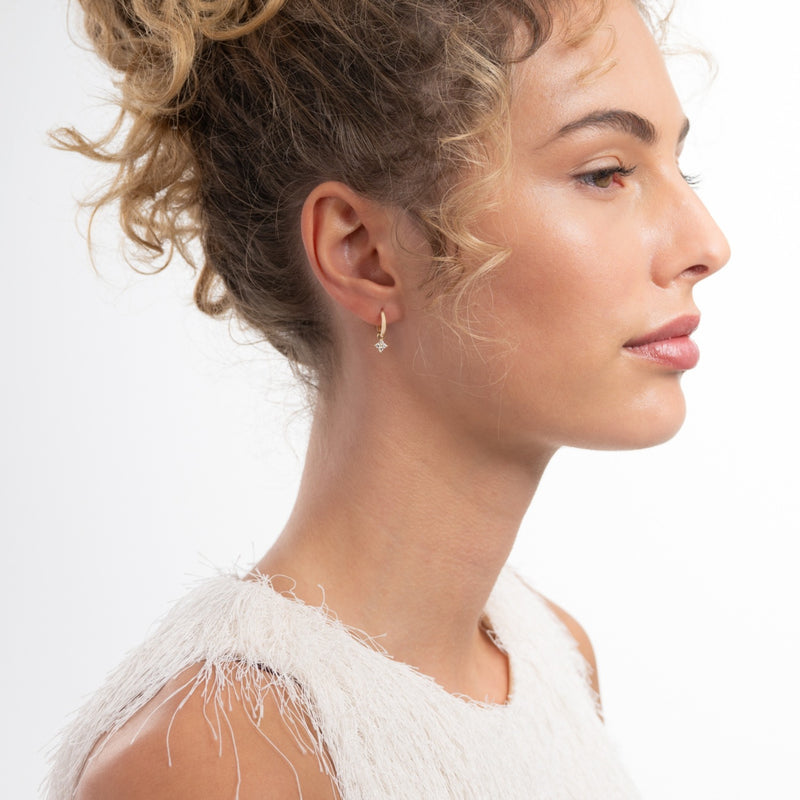 Isabel Bernard Le Marais Audrey 14 Karaat Gouden Oorringen met Zirkonia Steen IB360289-zoom-