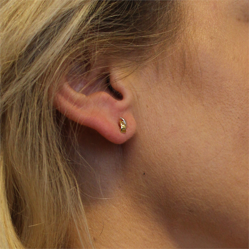 GLOW 14 Karat Gold Earrings 2002-206_0465_00-zoom-