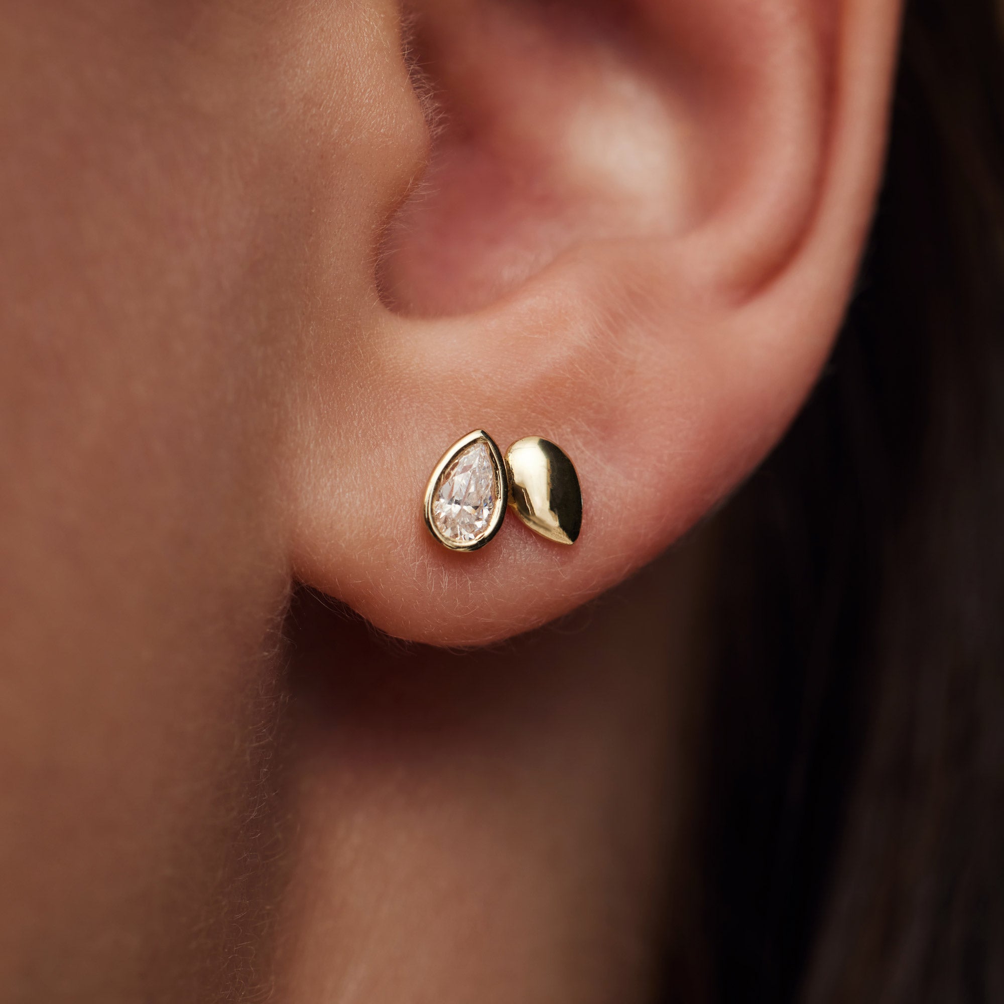 Beloro Jewels Monte Napoleone Natalia 9 carat gold Ear Studs BO360019