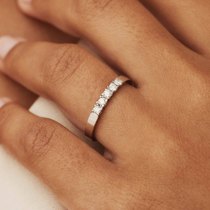 Isabel Bernard De la Paix Madeline 14 karaat witgouden ring | diamant 0.20 ct | IBD330019-48-zoom-