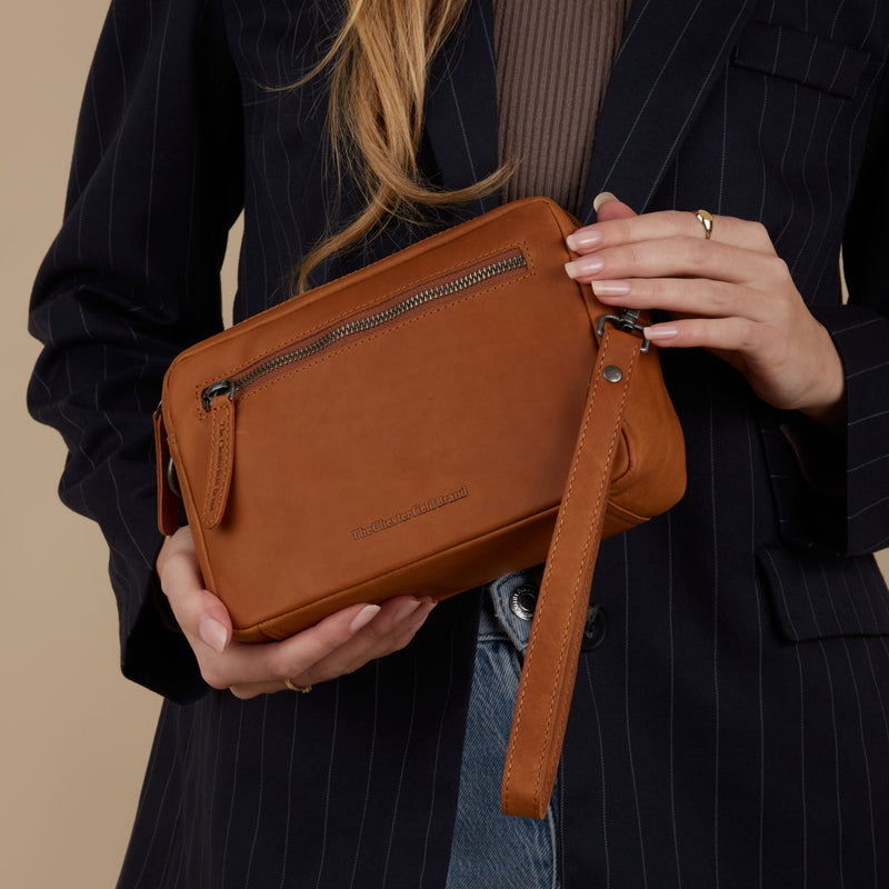 The Chesterfield Brand Tustin Cognac Leather Crossbody bag C48.122231-zoom-