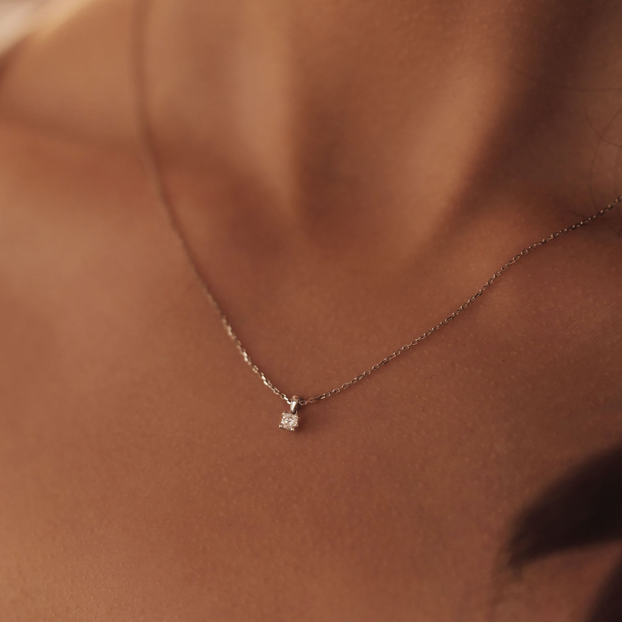 Isabel Bernard De la Paix Celesse 14 Carat Whitegold Necklace | diamond 0.07 ct | IBD350005