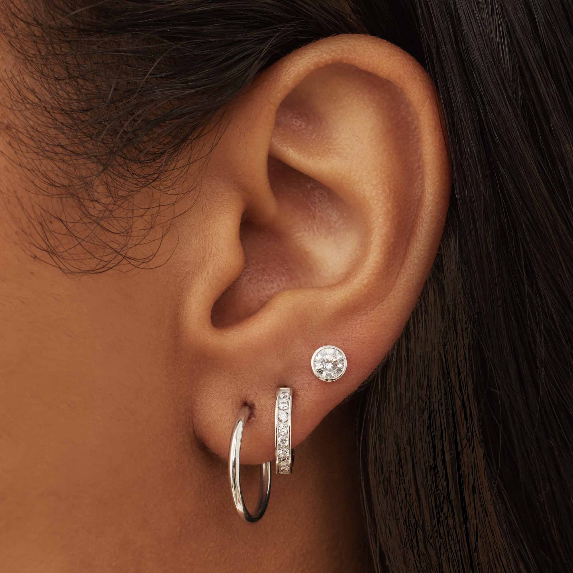 Isabel Bernard Saint Germain Cerise 14 Carat Whitegold Hoop Earrings IB360170