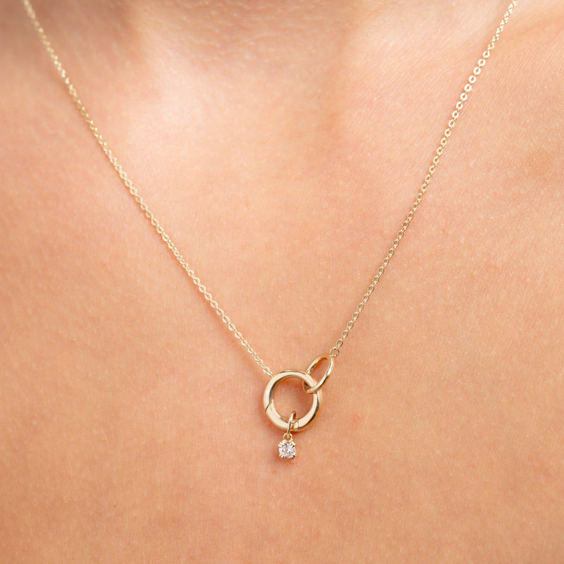 Isabel Bernard Le Marais Vierkante Zirkonia 14 karaat gouden bedel IB350061-zoom-