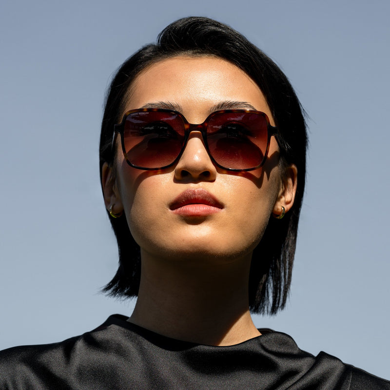 Isabel Bernard La Villette Rene Bruine Tortoise Vierkante Zonnebril IB400000-14-14-zoom-