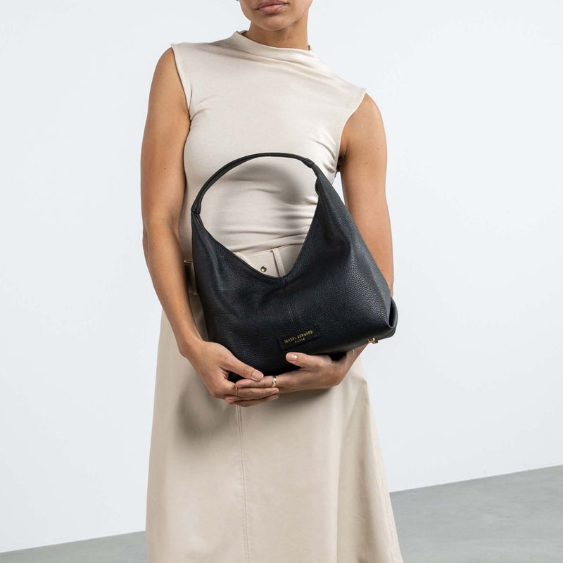 Isabel Bernard Honoré Grace mini zwarte leren handtas van kalfsleer IB21132-001-zoom-