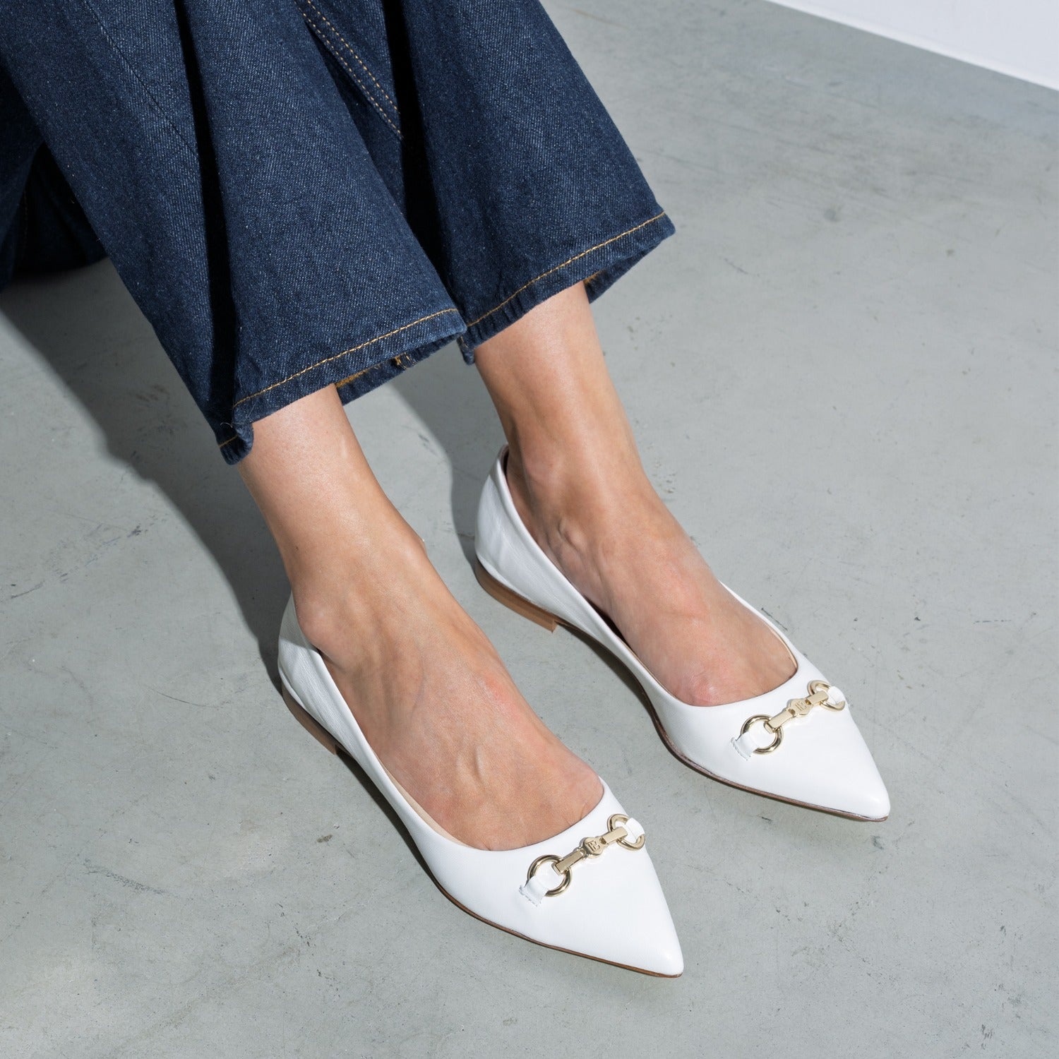 Isabel Bernard Vendôme Elita White Leather Bellerinas made of Calfskin IB51002-00-42